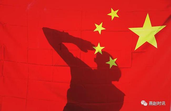 回方向转向灯关闭是不是只有教练车才有这个功能？游戏画面