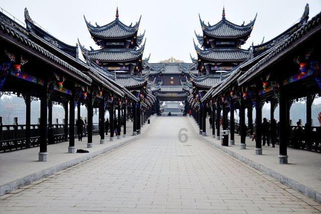 鞋控一枚，41码的鞋，应该垫多少码的鞋垫儿，比鞋大一码行吗？游戏画面